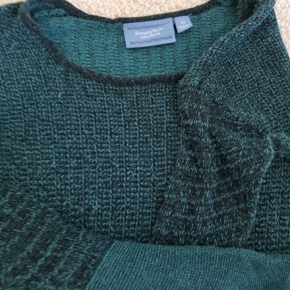 Vera Wang teal sweater - Picture 2 of 5